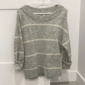 Sweater grey n white, small size